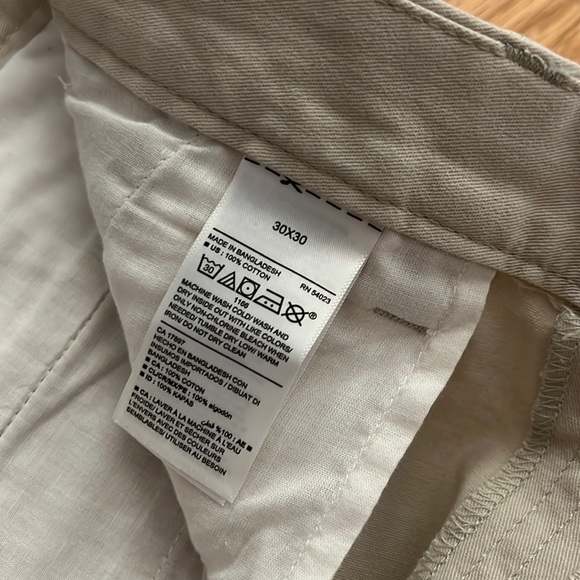 Men’s Slim Khakis - Picture 3 of 4